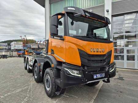 Iveco AD360X48Z/P HR OFF 8x4 Palfinger P24A Intarder