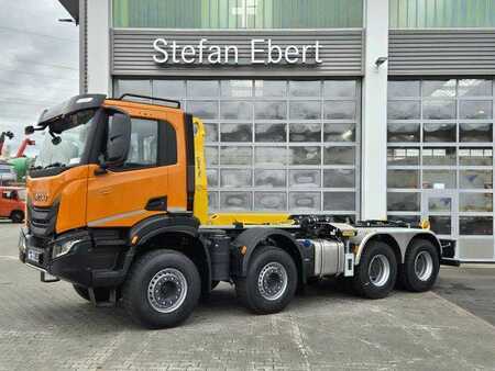 Iveco AD360X48Z/P HR OFF 8x4 Palfinger P24A Intarder