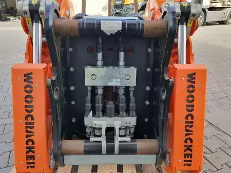 Attrezzatura 2023 WESTTECH Woodcracker G1250 Roderechen / Greifarme OQ65 DEMO (11)