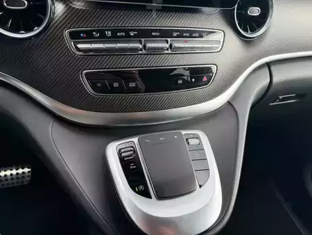 Ostatní 2023 Mercedes-Benz V 250 d EDITION AMG Kompakt AHK2,5 DISTRONIC (14)