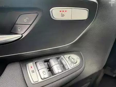 Ostatní 2023 Mercedes-Benz V 250 d EDITION AMG Kompakt AHK2,5 DISTRONIC (19)