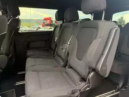 Ostatní 2023 Mercedes-Benz V 250 d EDITION AMG Kompakt AHK2,5 DISTRONIC (7)