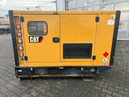 Miscelaneo 2017 Caterpillar DE65E3 / Stromerzeuger / 60KVA / 2017 / 17.917h (2)
