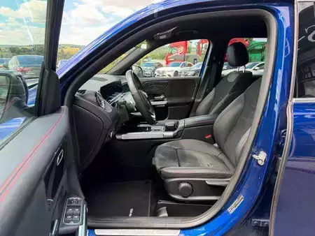 Muut 2023 Mercedes-Benz GLB 200 AMG MBUX+AMBIENTE+R-Kamera+Carbon+ALARM (11)