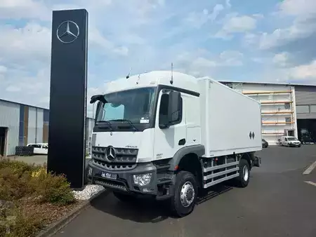 Övrigt 2018 Mercedes-Benz Arocs 1827 A 4x4 LBW Tür+Treppe Schalter 2 Stück (1)