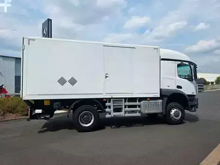Övrigt 2018 Mercedes-Benz Arocs 1827 A 4x4 LBW Tür+Treppe Schalter 2 Stück (6)