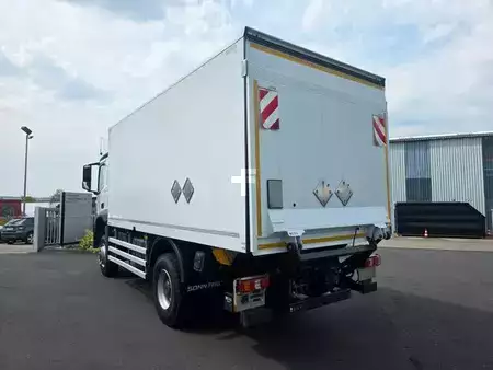 Övrigt 2018 Mercedes-Benz Arocs 1827 A 4x4 LBW Tür+Treppe Schalter 2 Stück (7)