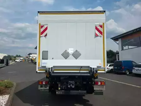 Övrigt 2018 Mercedes-Benz Arocs 1827 A 4x4 LBW Tür+Treppe Schalter 2 Stück (8)
