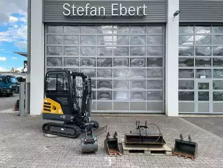 Minigraafmachines 2020 Eurotrac HE18CP / 2020 / nur 135h / Löffelpaket (1)