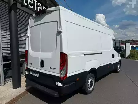 Outro 2026 Iveco Daily 35S16H3.0A8 V Y ASC-Ausbau Kastenwagen (5)