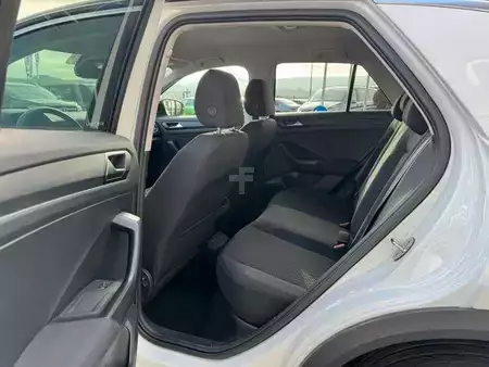 Ostatní 2020 Volkswagen T-Roc Style+RLine+AHK+ACC+LED+MirrowLink (10)