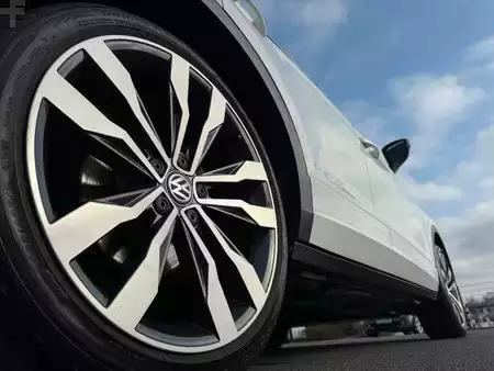 Ostatní 2020 Volkswagen T-Roc Style+RLine+AHK+ACC+LED+MirrowLink (5)