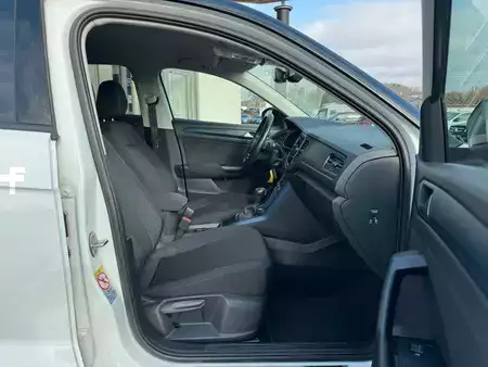 Ostatní 2020 Volkswagen T-Roc Style+RLine+AHK+ACC+LED+MirrowLink (6)