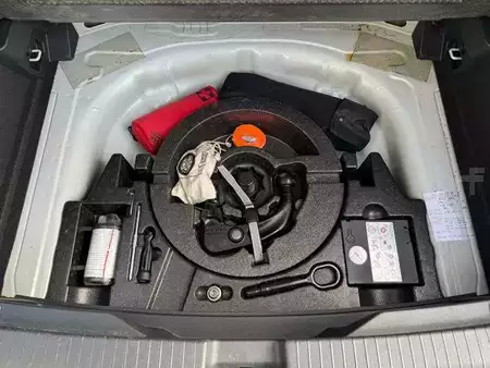 Ostatní 2020 Volkswagen T-Roc Style+RLine+AHK+ACC+LED+MirrowLink (9)