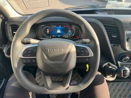 Autres 0 Iveco Daily 70C18 H 3.0L *R3.750mm*AHK*Sperre*Standh* (12)