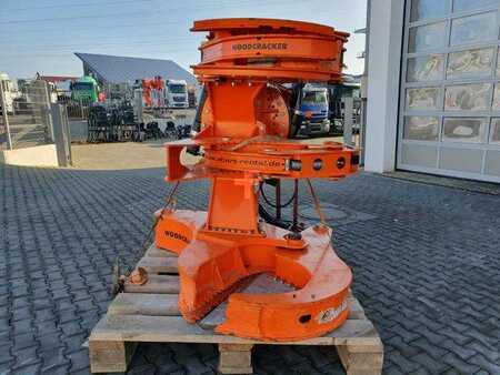 Ostatní 2023 WESTTECH Woodcracker C550 Sammler Power-Tiltator (9)