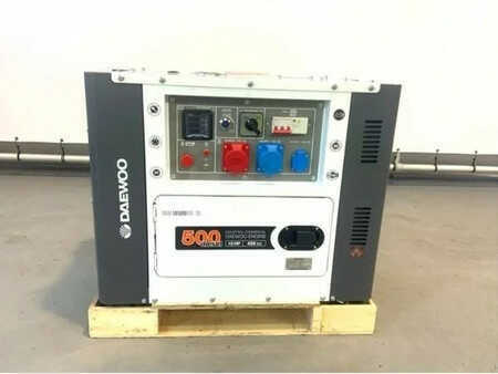 Stromgenerator 2025 Daewoo DDAE10500DSE-3G (1)