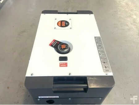 Stromgenerator 2025 Daewoo DDAE10500DSE-3G (3)