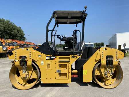 Caterpillar CB 44B