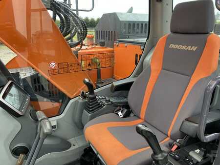 Korečková rýpadla 2018 Doosan DX-140 LCR-5 (16)
