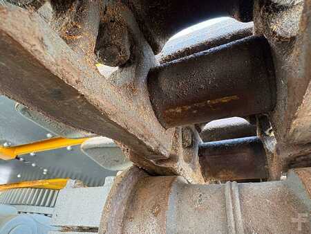 Guindastes sobre esteiras 2006 Liebherr LR 1100 (15)