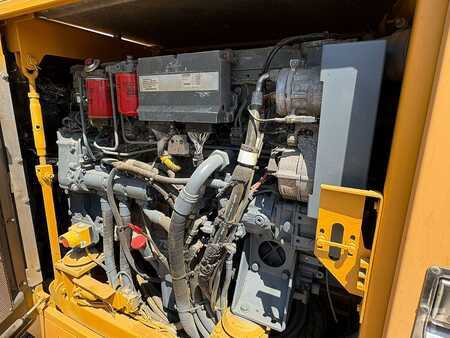 Guindastes sobre esteiras 2006 Liebherr LR 1100 (16)