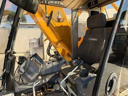 Guindastes sobre esteiras 2006 Liebherr LR 1100 (17)