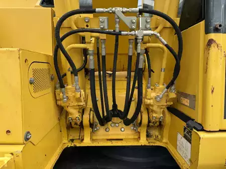 Rupsgraafmachines 2017 Komatsu PC138 US-11 (11)