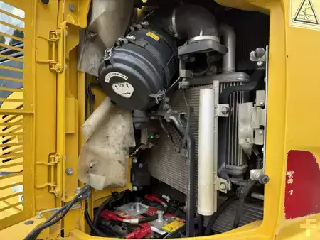 Rupsgraafmachines 2017 Komatsu PC138 US-11 (14)