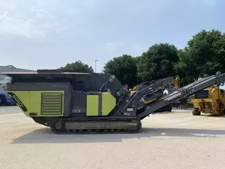 Ostatní 2019 RUBBLE MASTER RM90 GO! (6)