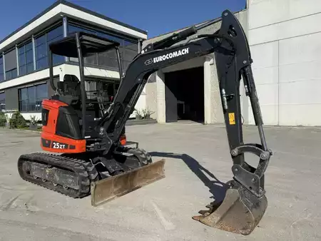 Mini excavadoras 2022 Eurocomach 25ZT (7)