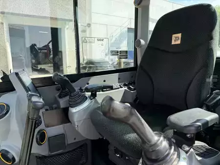 Bæltegraver 2021 JCB 50 Z-2 (16)