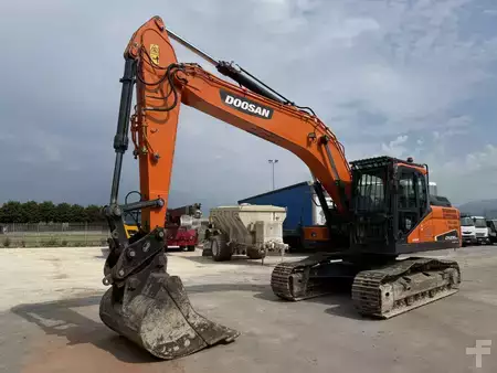 Escavatori cingolati 2020 Doosan DX235 NLC-5 (2)