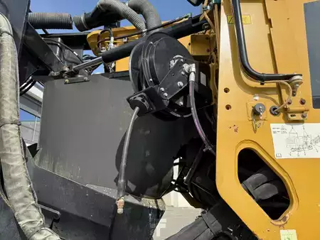 Frézka za studena 2019 Caterpillar PM 620 (8)