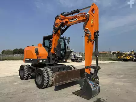 Lánctalpas kotrógép 2023 DEVELON DX100W-7 (7)