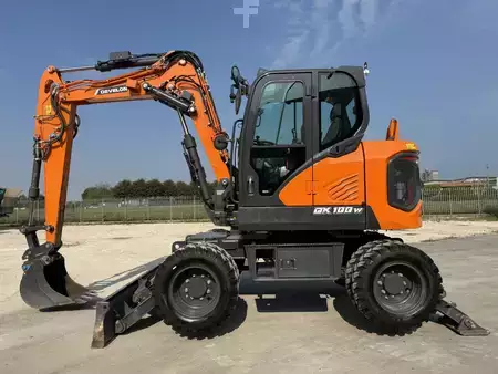 Lánctalpas kotrógép 2023 DEVELON DX100W-7 (8)