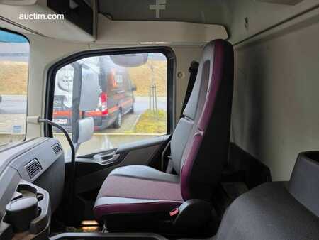 Camion 2023 Volvo FM (15)