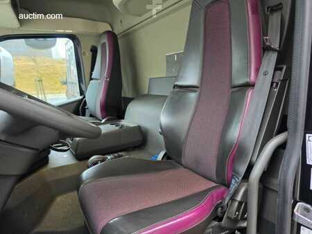 Camion 2023 Volvo FM (19)