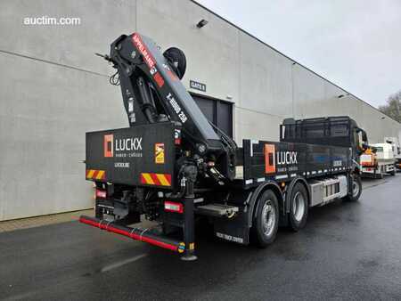 Camion 2023 Volvo FM (3)