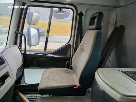 Camion 2015 Volvo FL (17)