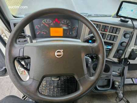 Camion 2015 Volvo FL (6)