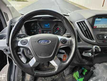 Camion 2018 Ford Transit (10)