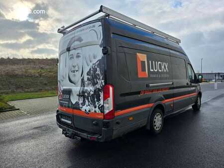 Camion 2018 Ford Transit (3)