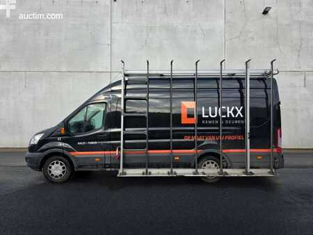 Camion 2018 Ford Transit (5)
