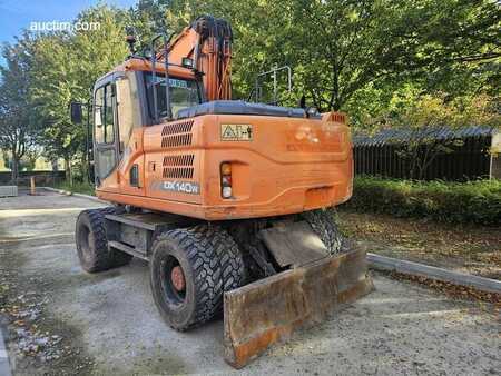 Doosan DX140W