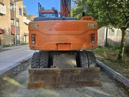 Doosan DX140W