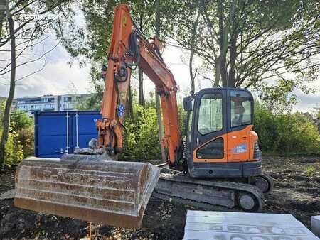 Doosan DX62R