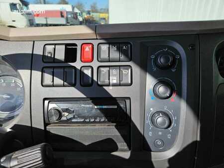 Lastbil 2016 DAF LF 220 FA (10)
