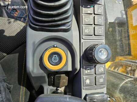 Rupsgraafmachines 2022 Caterpillar 325 07C (12)