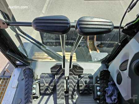 Rupsgraafmachines 2022 Caterpillar 325 07C (14)